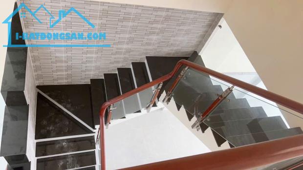 Chỉ 5.3 tỷ TL! 70M² 2 Tầng/3PN, HẺM XE HƠI, Lê Đức Thọ Gò Vấp! - 2