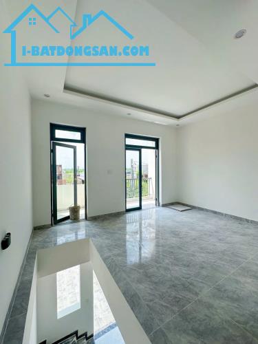BÁN NHÀ LẦU SHR CHỈ 600TR NHẬN NHÀ CÁCH BỬU LONG 7 PHÚT DI CHUYỂN - 3