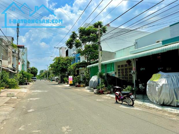Bán nhà KDC Bửu Long, đường nhựa 12m, nhà còn mới đẹp, chỉ 4 tỷ