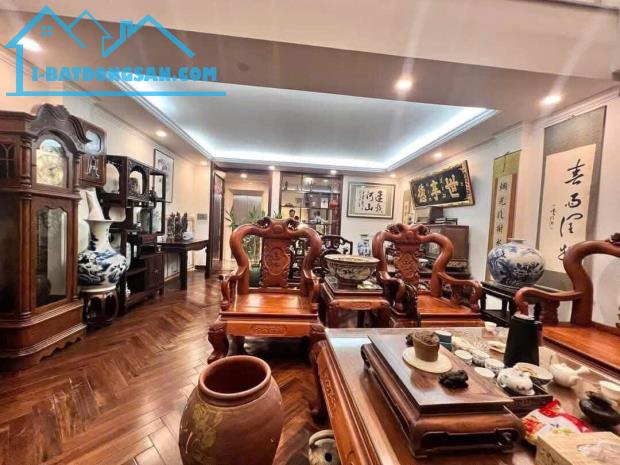 BÁN NHÀ DƯƠNG KHUÊ CẦU GIẤY, PHÂN LÔ, ÔTÔ TRÁNH, VỈA HÈ KINH DOANH, 75M² HƠN 28 TỶ