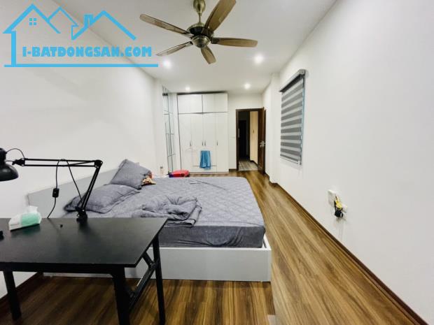 Bán 🏠 Thạch Bàn, Long Biên. 46 m2, 5 tầng ( TM ) . Rao 10,5 tỉ - 2