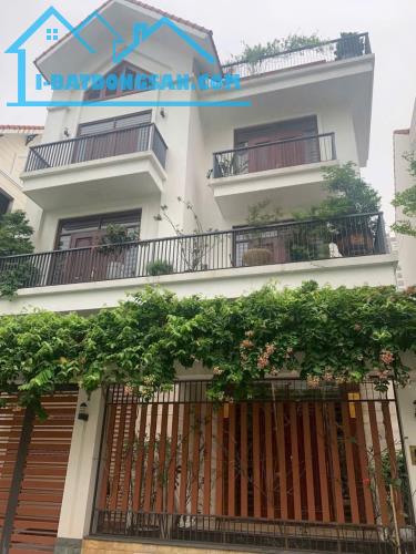 Cho thuê biệt thự Mỹ Đình 2 vị trí đẹp trục chính giá 50 triệu/tháng
