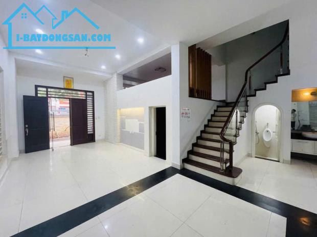 Cho thuê biệt thự Mỹ Đình 2 vị trí đẹp trục chính giá 50 triệu/tháng - 2