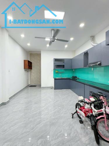 Bán nhà hẻm 10m - Quang Trung Gò Vấp - 5 tầng - 4.2x16m - Chỉ 11.9 tỷ - 3