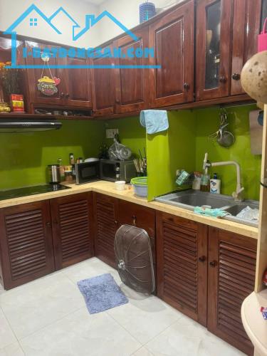 bán nhà mặt tiền Nguyễn thị minh khai , PHường Phước Hòa 

dt 40,68m² Gi.á bá.n: 9 T.Ỷ