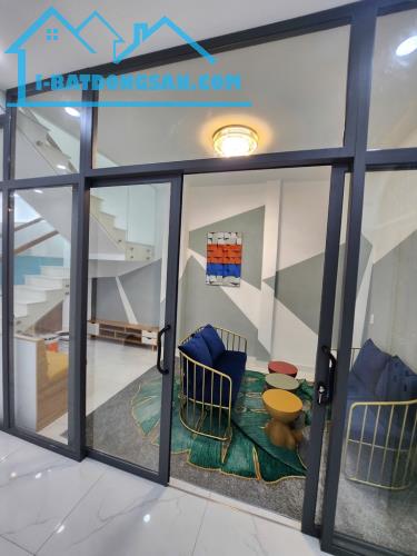 Bán nhà đẹp 2 tầng, 46m2, Huỳnh Tấn Phát, Quận 7, nhỉnh 4tỷ - 1