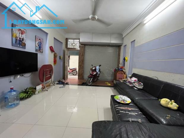 Cc bán nhà Mễ Trì Thượng, DT: 42m2, 5 tầng