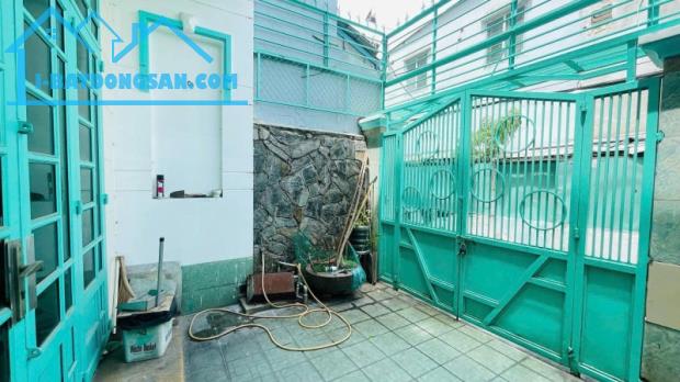 Bán Nhà Hẻm Xe Nguyễn Kiệm – Sát Mặt Tiền, Sổ Vuông – Giá Tốt 6.35 tỷ - 1