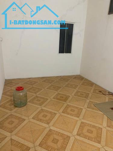 Cho thuê nhà ngõ phố Đê Tô Hoàng Hai Bà Trưng 30m x 3 tầng, giá 6tr/tháng - 2