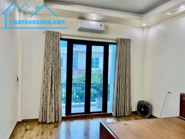 BÁN NHÀ 5.4 TỶ 4 TẦNG 74M2 CÓ SÂN ĐỂ Ô TÔ VỊ TRÍ VIP KHU HOÀ VƯỢNG - 4