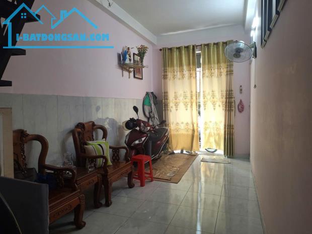 Nhà Mới ở ngay, Tăng Nhơn Phú B, Quận 9, Dt 40m2( 3 x 13 ), 2 tầng, chỉ 2.5ty - 2