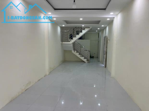 HIẾM, MẶT TIỀN KINH DOANH ĐƯỜNG RẠCH CÁT, P15Q8 DT 60M2, 2 TẦNG CHỈ 4.9 TỶ.