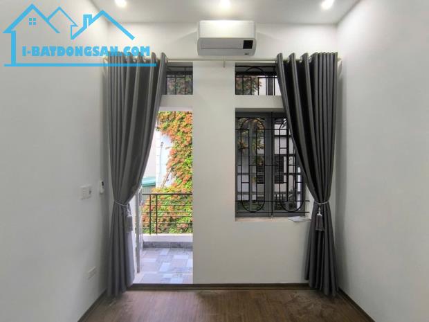Bán Nhà Dân Xây Cổ Linh, Long Biên 42m2, 3T, chỉ 6,4 tỷ (ô tô đỗ cách nhà 15m) - 4