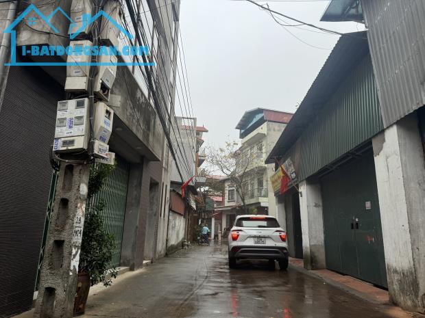 .
Giá chỉ 2,1 tỷ VND cho diện tích 72m2, pháp lý đầy đủ.
Mặt tiền rộng 4m, cực kỳ phù hợp - 2