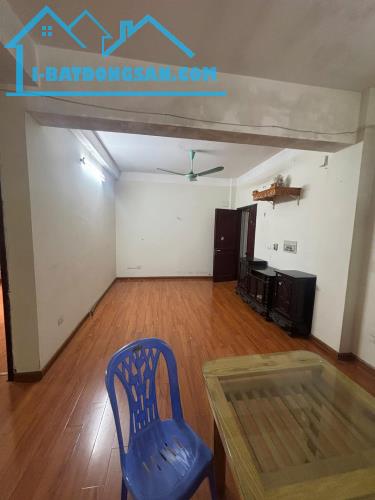 Bán căn hộ chung cư thang bộ Việt Hưng-Long Biên-78m 2n1wc-2 ban công mát mẻ-giá 3.3 tỷ - 4