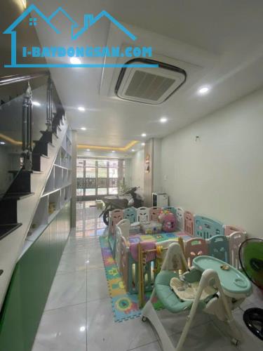 BÁN NHÀ MẶT TIỀN HẺM KINH DOANH NGUYỄN THỊ THẬP, QUẬN 7 – XE HƠI ĐỖ CỬA – 4 TẦNG – GIÁ - 3
