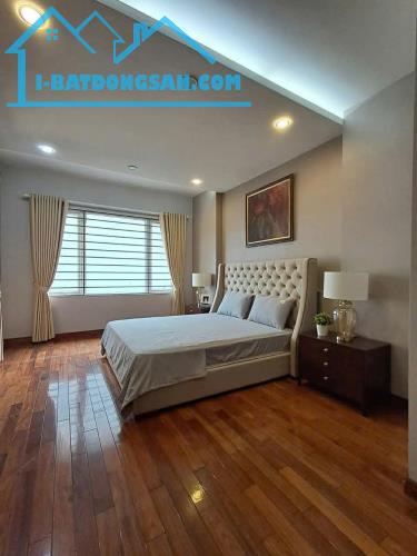 Bán gấp biệt thự pháp vân 379m2*4T, MT14M, vỉa hè lớn đường lớn giá 80 tỷ - 2