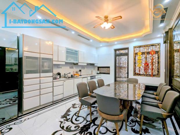 Bán nhà 7 tầng mặt đường phố Phan Bội Châu - 1