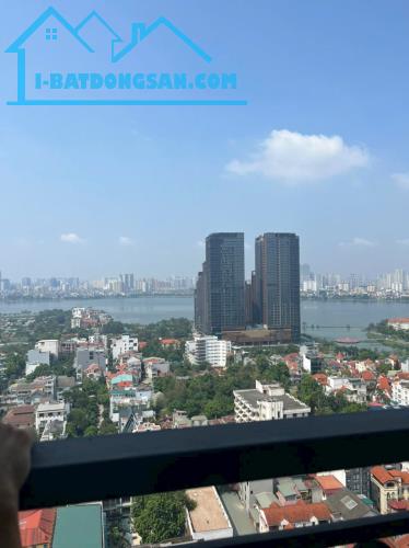 NHƯỢNG CĂN HỘ 104M4 2PN TẠI DỰ ÁN D