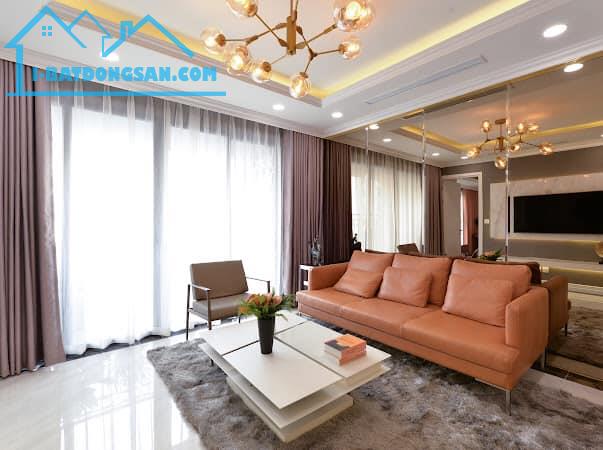 NHƯỢNG CĂN HỘ 104M4 2PN TẠI DỰ ÁN D