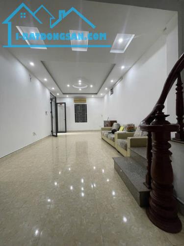 Bán Nhà 5Tầng Nguyễn Văn Cừ Long Biên | Không Gian Rộng Vị Trí Trung Tâm | 6,8 Tỷ - 1