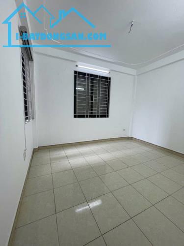 Bán Nhà 5Tầng Nguyễn Văn Cừ Long Biên | Không Gian Rộng Vị Trí Trung Tâm | 6,8 Tỷ - 2