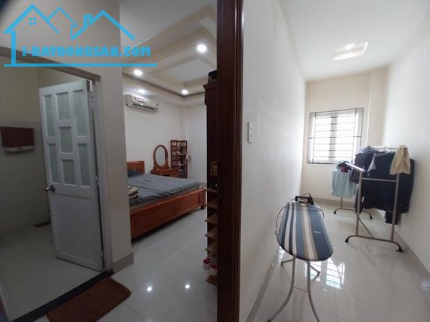 NHÀ PHỐ NGUYỄN VĂN KHỐI – GÒ VẤP – HẺM XE HƠI – 3 TẦNG – CHỈ 7.99 TỶ – GẦN CÔNG AN QUẬN - 4