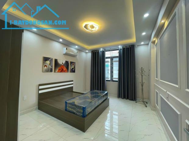 Cho thuê nhà phố Văn Cao, DT: 58m2, 4 phòng ngủ. - 3