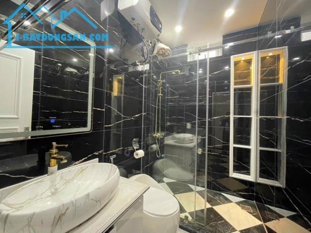 Cho thuê nhà phố Văn Cao, DT: 58m2, 4 phòng ngủ. - 4