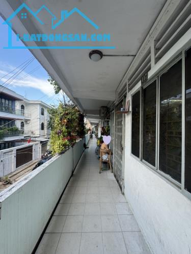 Bán nhà lầu 1 chung cư Bình Phú, Quận 6, 55m2 - 4x14 - chỉ hơn 2 tỷ - 1
