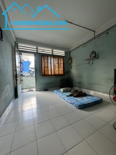 Bán nhà lầu 1 chung cư Bình Phú, Quận 6, 55m2 - 4x14 - chỉ hơn 2 tỷ - 3