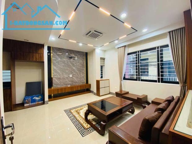 CẦN BÁN GẤP !!! MẶT PHỐ CỰ LỘC - 40m x 6 TẦNG THANG MÁY - LÔ GÓC GIÁ HƠN 13 TỶ