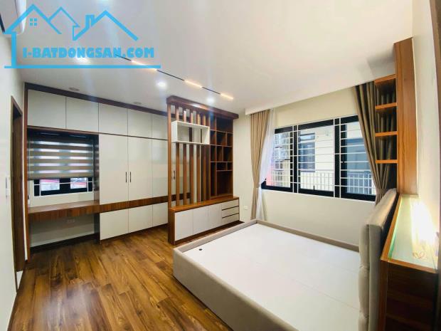 CẦN BÁN GẤP !!! MẶT PHỐ CỰ LỘC - 40m x 6 TẦNG THANG MÁY - LÔ GÓC GIÁ HƠN 13 TỶ - 1