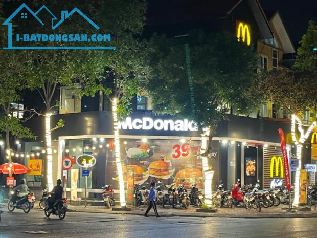 mặt bằng kinh doanh nhà hàng, cafe mặt phố Duy Tân – Lô góc 50m – Diện tích 250m2 thông sà