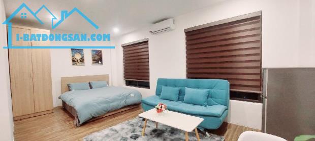 BÁN NHÀ CCMN 8 TẦNG - MẶT NGÕ CẦU GIẤY - Ô TÔ QUA  - 100M2 - SỔ ĐỎ CHÍNH CHỦ - 3
