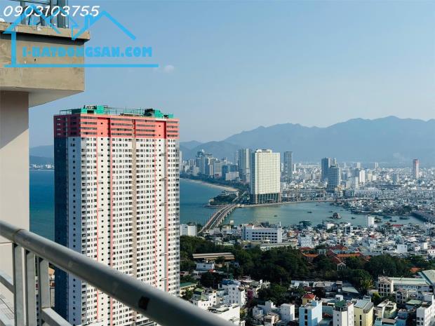 (4032 2A) Cần chuyển nhượng gấp căn Penthouse xịn xò - 2
