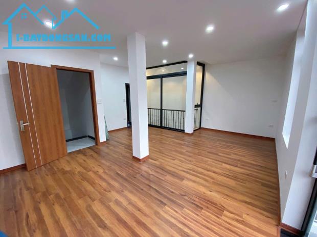 NHÀ MỚI ĐẸP TRÍCH SÀI TÂY HỒ 90M2 - SÁT HỒ - YÊN TĨNH CHỈ 13 TỶ - 4