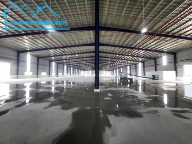 Cho thuê 4300m2 xưởng mới 100% Tân Uyên , PCCC tự động, đường công, giấy tờ đầy đủ - 1