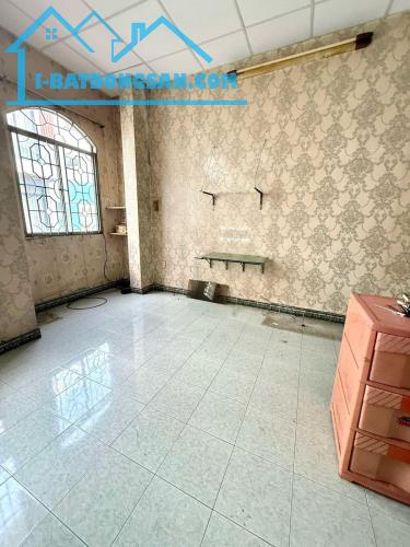 8 TỶ NHÀ QUẬN 10 - HẺM 7M LÊ HỒNG PHONG - GẦN CHỢ HOA - 43M2 3 TẤM VUÔNG - MỞ CP CTY ĐẸP - 2