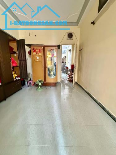 8 TỶ NHÀ QUẬN 10 - HẺM 7M LÊ HỒNG PHONG - GẦN CHỢ HOA - 43M2 3 TẤM VUÔNG - MỞ CP CTY ĐẸP - 3