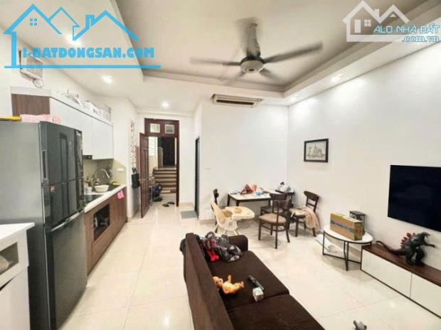 Cực hiếm - Bán nhà  Láng Hạ, Ba Đình - Nhà phân lô - ngõ ô tô đỗ cửa - 54m x 4T, 16.1 tỷ - 2