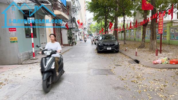 NHỈNH 6 TỶ, SÓT LẠI MẢNH ĐẤT VÀNG PHỐ NGỌC LÂM 45M, 2 MẶT NGÕ, SÁT PHỐ, AN SINH TUYỆT VỜI