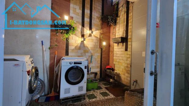 # Nhà Kiệt gần MT Thái Thị Bôi, Chợ, 170m2, ngang 8, 3 tầng, 5.x tỷ - 2