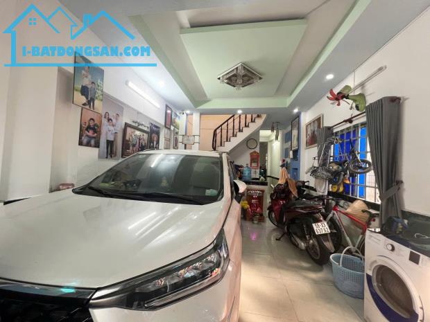 Giảm 200tr, HXH ngủ nhà, 64m² lô góc, gần chợ Hiệp Bình, Gigamall, SHR hoàn công, 6,8 tỷ
