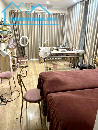 BÁN NHÀ MẶT PHỐ ĐÔNG CÁC, TRUNG TÂM ĐỐNG ĐA, 31m2 5 tầng 18 đ kinh doanh mọi loại hình. - 1