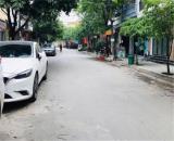 Mặt Phố Bồ Đề dtích 240m,3 tầng,mt 6m,đg ô tô tránh,sân vườn,gara,kdoanh,giá 49.x tỷ