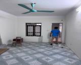 Cho thuê căn hộ Tập thể tầng 3 Kim Liên 60m2, 2 ngủ 7.5 Triệu
