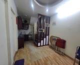 Cho thuê nhà ngõ 467 Lĩnh Nam 5 tầng x 30m2, 3 ngủ, 4 vệ sinh, 9 Triệu ở gđ, nhóm 6 người