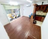 Cho thuê  nhà nguyên căn ngõ 305 Bạch Mai, Hai Bà Trưng 30m x 3T, MT 5.5m, ở và KD