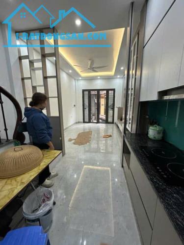 ✨Siêu phẩm Nguyễn Văn Huyên - Full nội thất -  Ngõ thông - Kinh doanh - 9.8 tỷ - 4